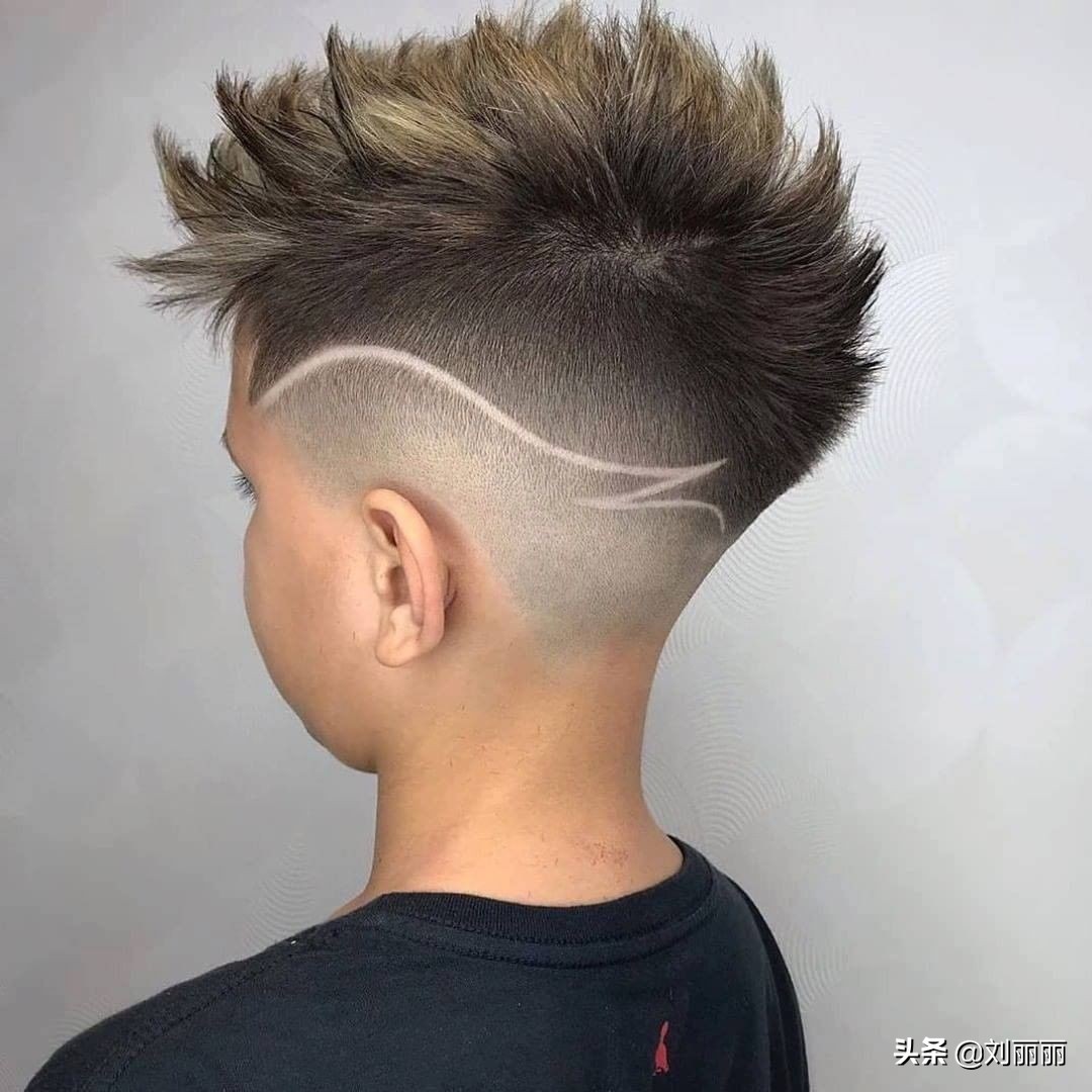 儿童雕刻发型图片(新帅气小男孩发型14款) 