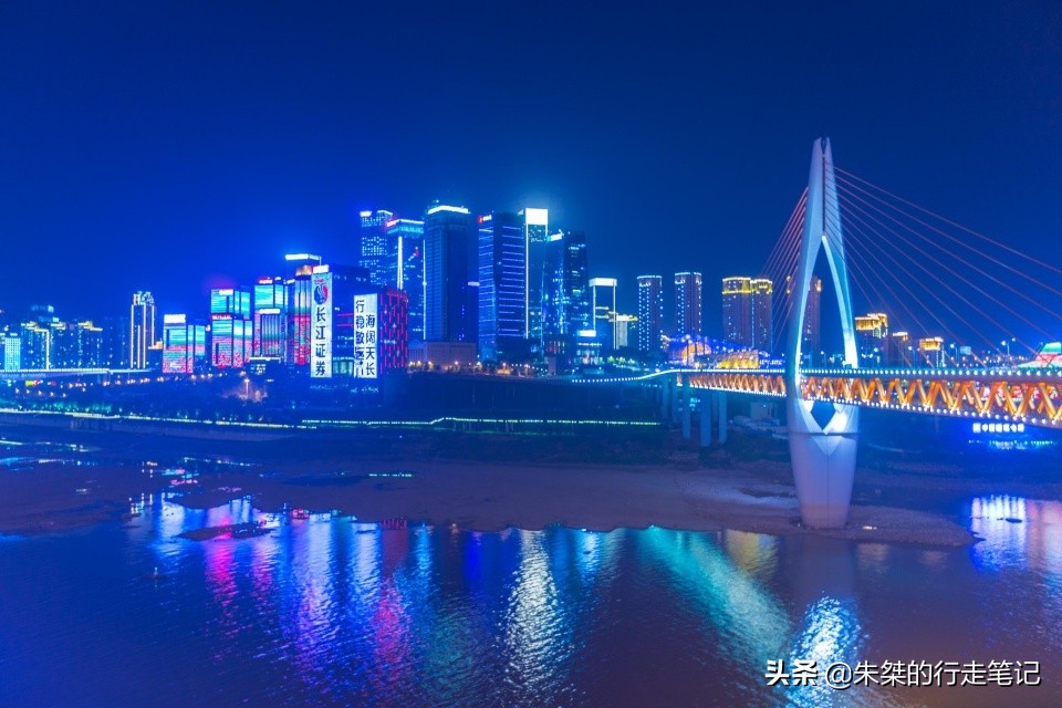 重庆，不只是国内第一网红城市，还是历代文人墨客笔下的诗意名城