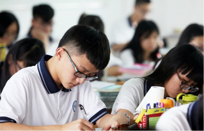 中考：体育跟语数外同分值，美术音乐也加入，为农村孩子想过吗？