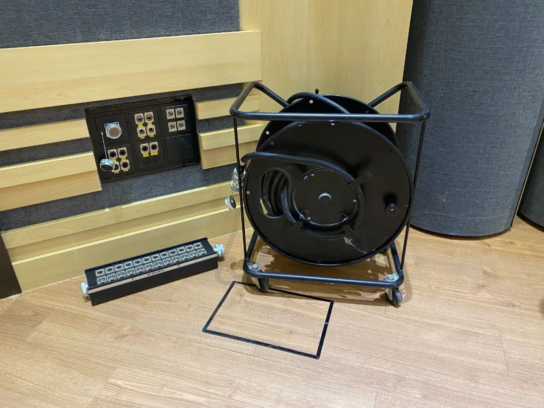 上海市现代音乐职业学校打造「录音棚集群」亮点全记录