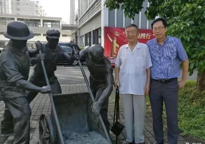 金秋十月，战友深圳相逢有感（诗二首）