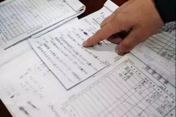 情侣微商卖假“新秀丽”箱包,一月赚20万买奔驰住别墅!