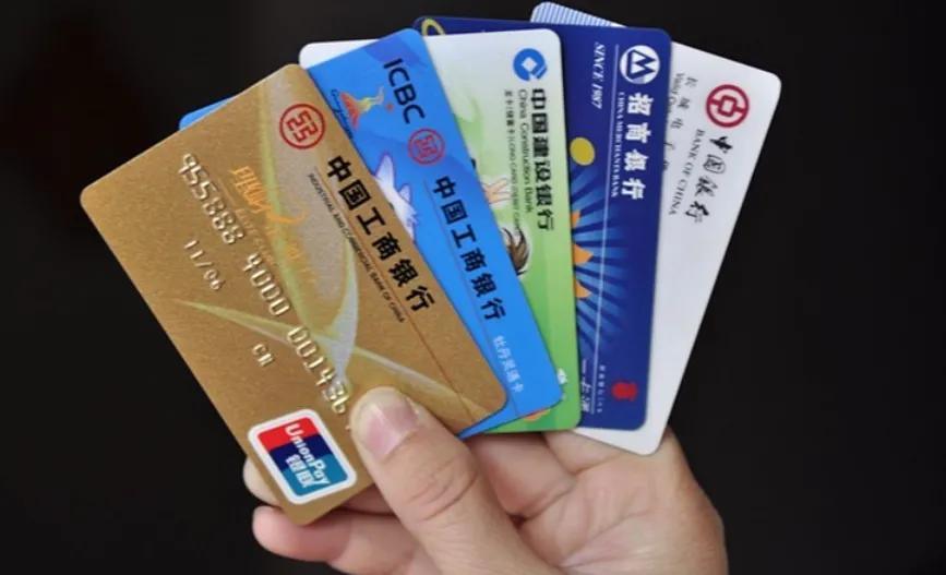 信用卡没有逾期，却一直“最低还款”！过来人告诉你“后果”