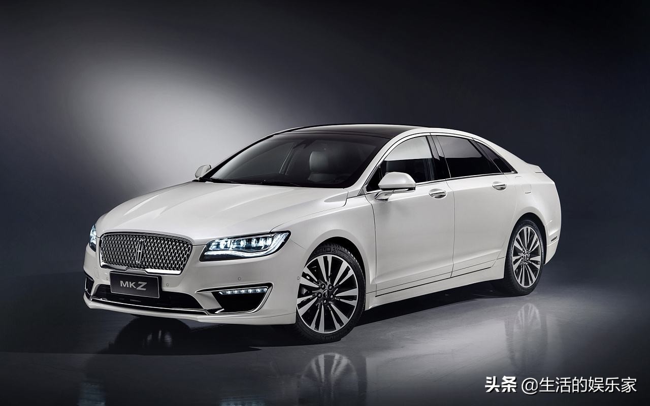 同样是风度翩翩的气质少年，奥迪A4L与林肯MKZ谁更君子