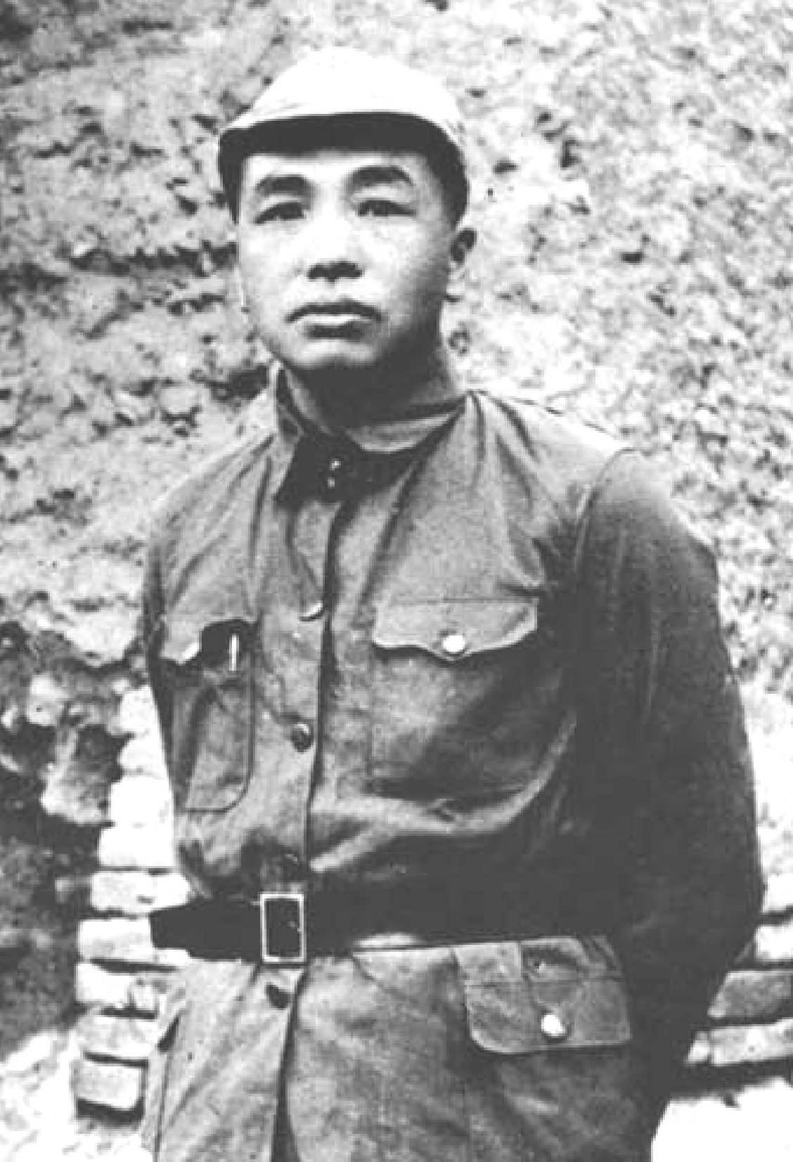十大元帅32岁在干什么：林彪在苏联度假泡温泉，朱德在四川缴费