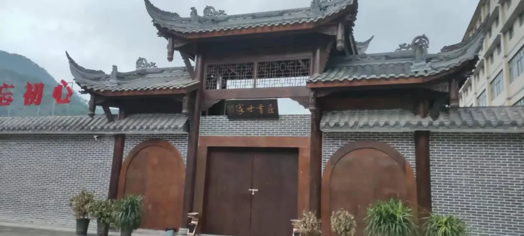 围猎茅台镇,金钱永不眠