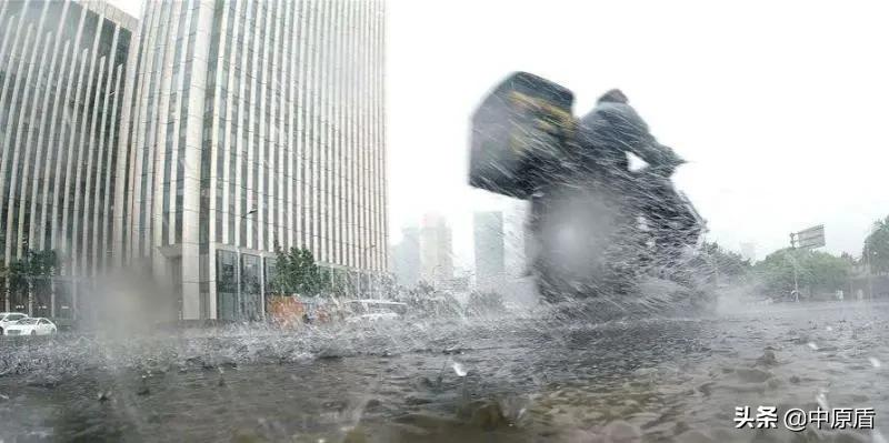 【普法宣传】郑州千年一遇特大暴雨,车辆泡水后保险赔不赔?咋赔?