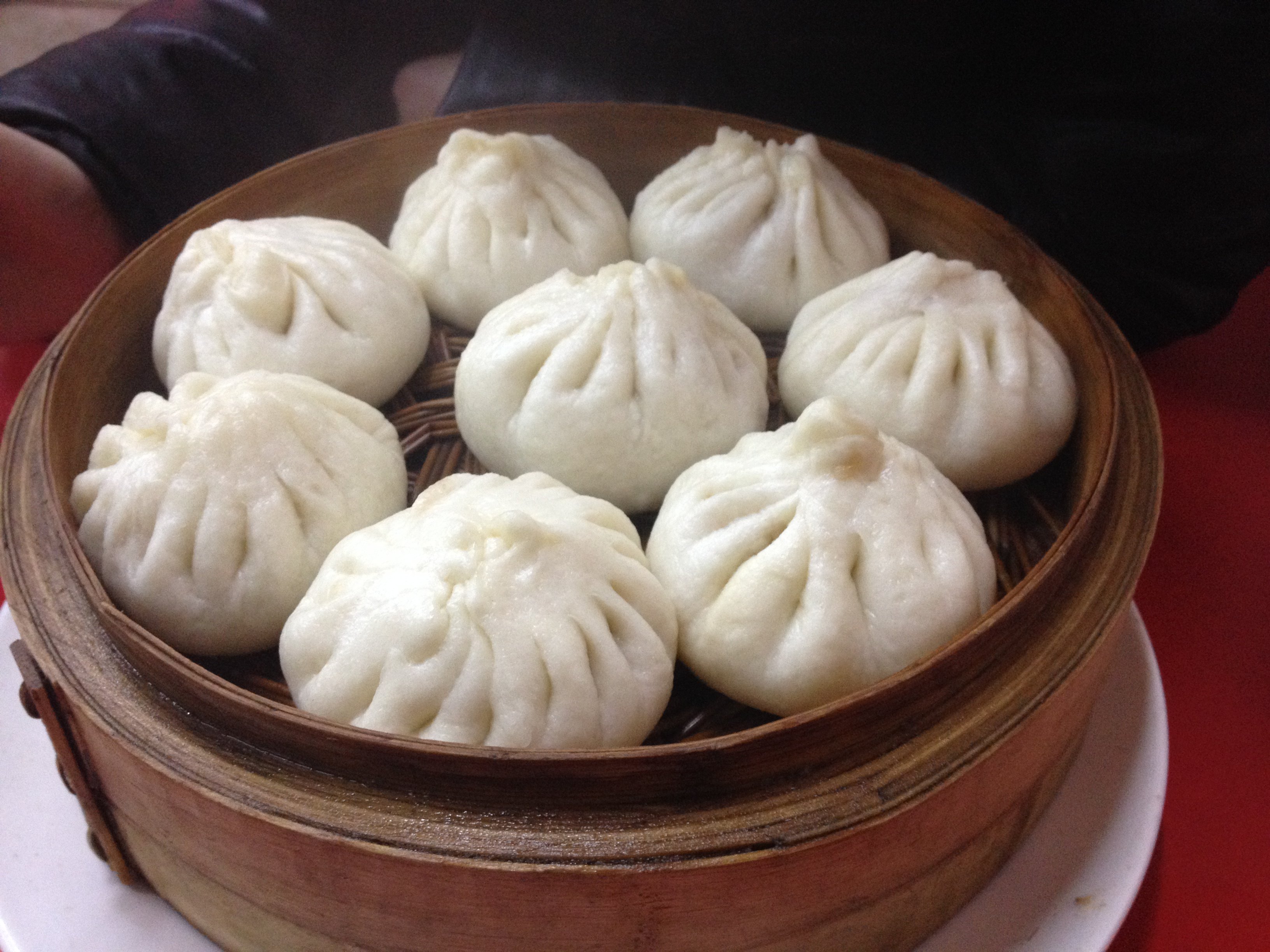 天津狗不理包子退市，网友拍手叫好？一笼8个100元，这是真的吗？