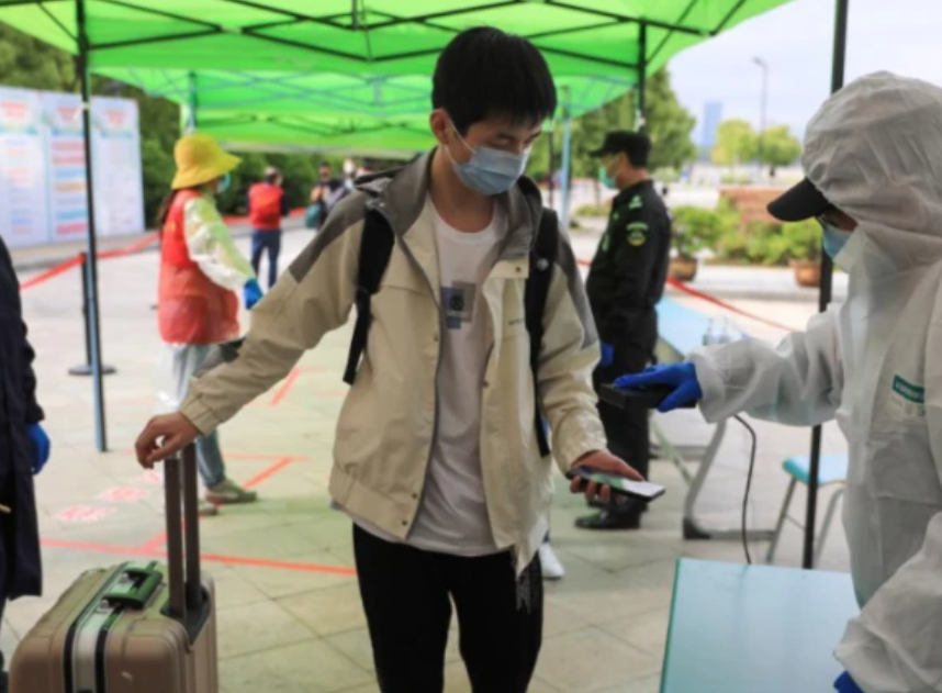 多所高校下发通知，“国庆放假天数”有调整，学生们表示支持