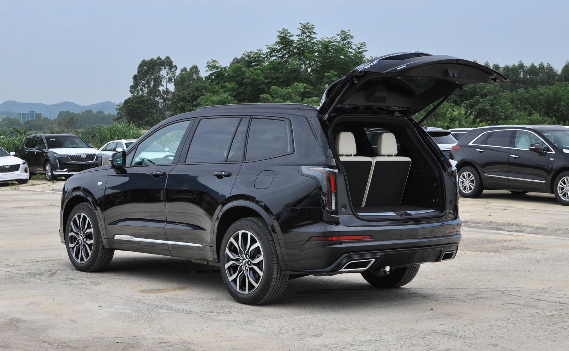 凯迪拉克越野车报价及图片 价格表_【读车号】