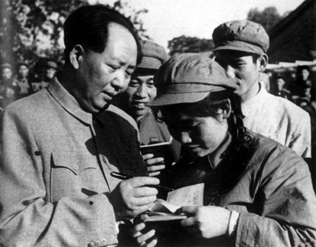 文七妹的专属诗篇：姓氏之歌与传奇交织
