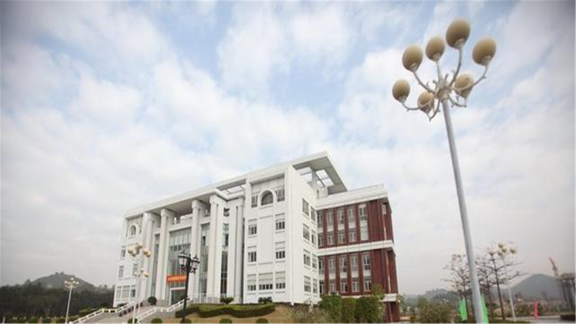 山西这所大学预从太原到晋城，原因已查明，学生有福了