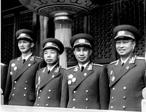 1961年陈赓将军因病逝世，退守台湾的蒋介石，为何设灵堂祭奠？