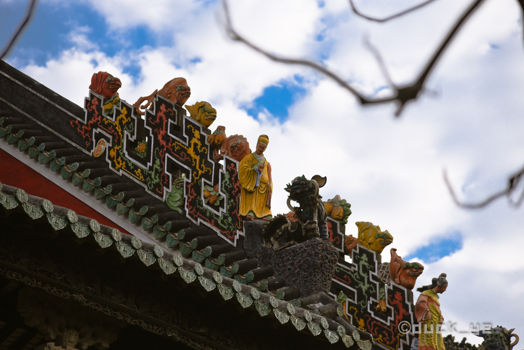 陈家祠：不是皇宫胜似皇宫，从合族祠到博物馆，辉煌灿烂建筑大赏