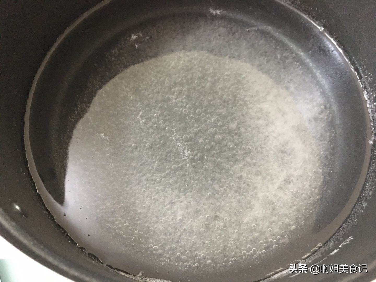 白凉粉的两种吃法，Q弹嫩滑，清凉解暑，孩子天天嚷着吃
