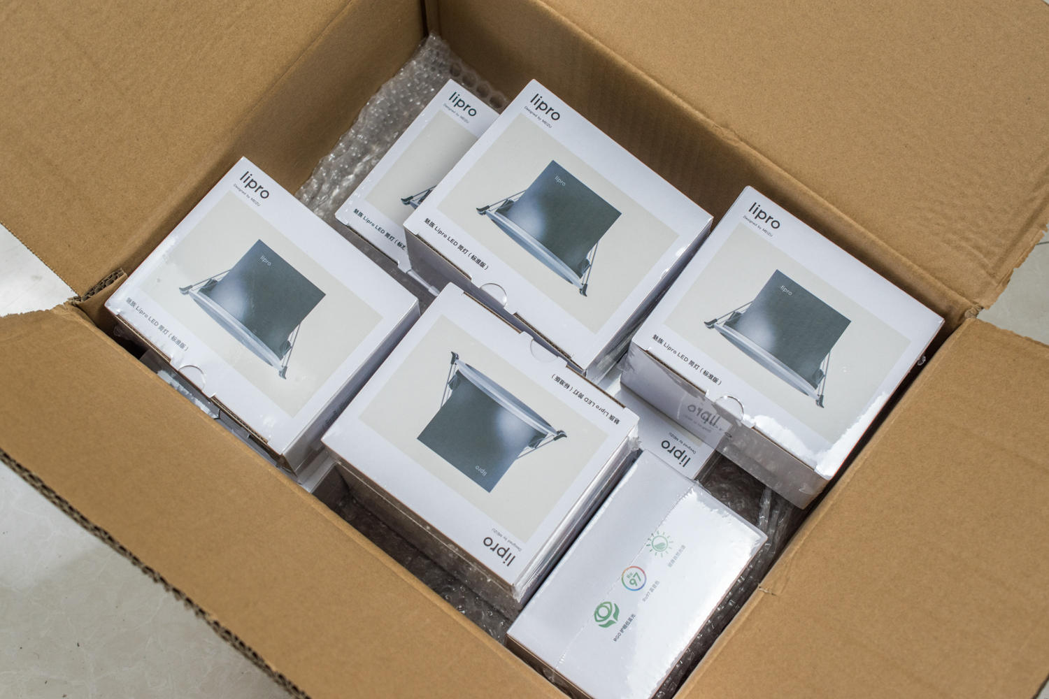超高显色、低蓝光与无频闪的健康照明：魅族 Lipro LED 健康照明筒灯