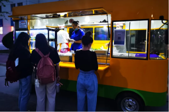 “专属”地铁线！高颜值餐厅！超“豪华”宿舍！兰州大学一次满足你！