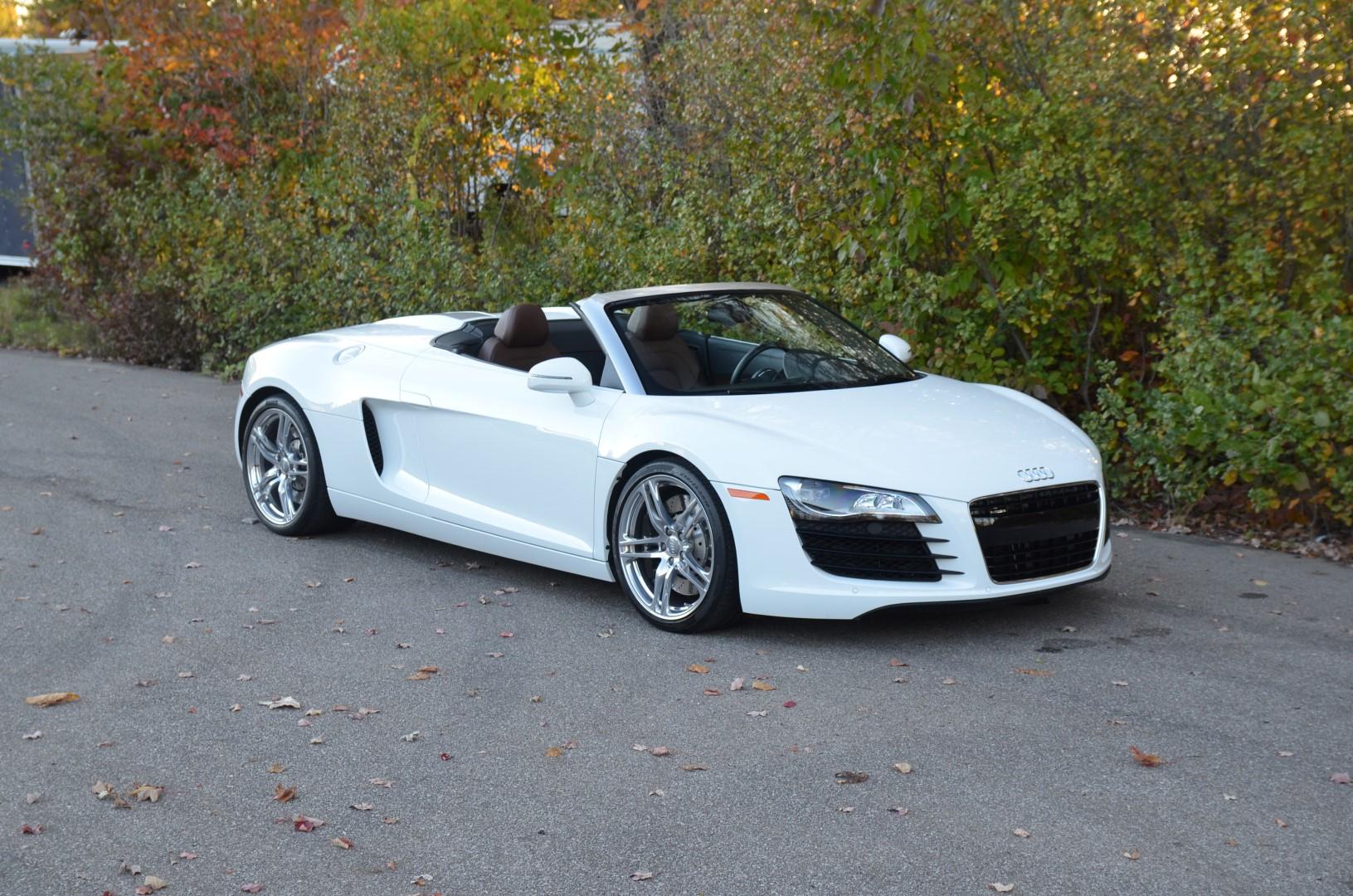 2011款奥迪R8 Spyder限量版手动挡珍藏车