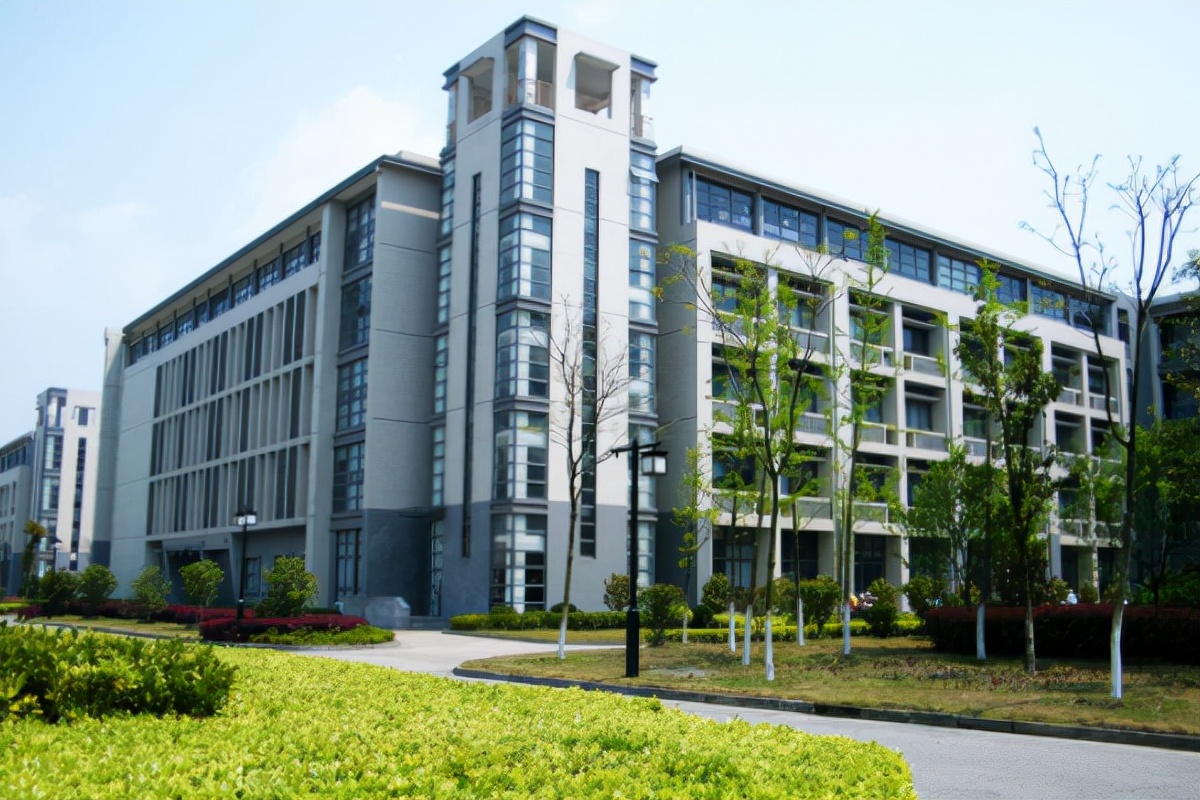江苏一大学迎来“外迁”，即将“落户”江阴，助力当地教育崛起