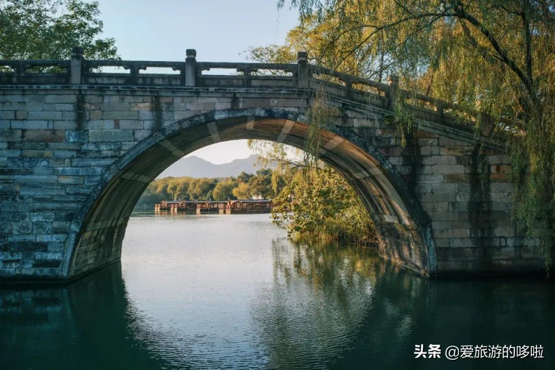 6块钱,包船游西湖