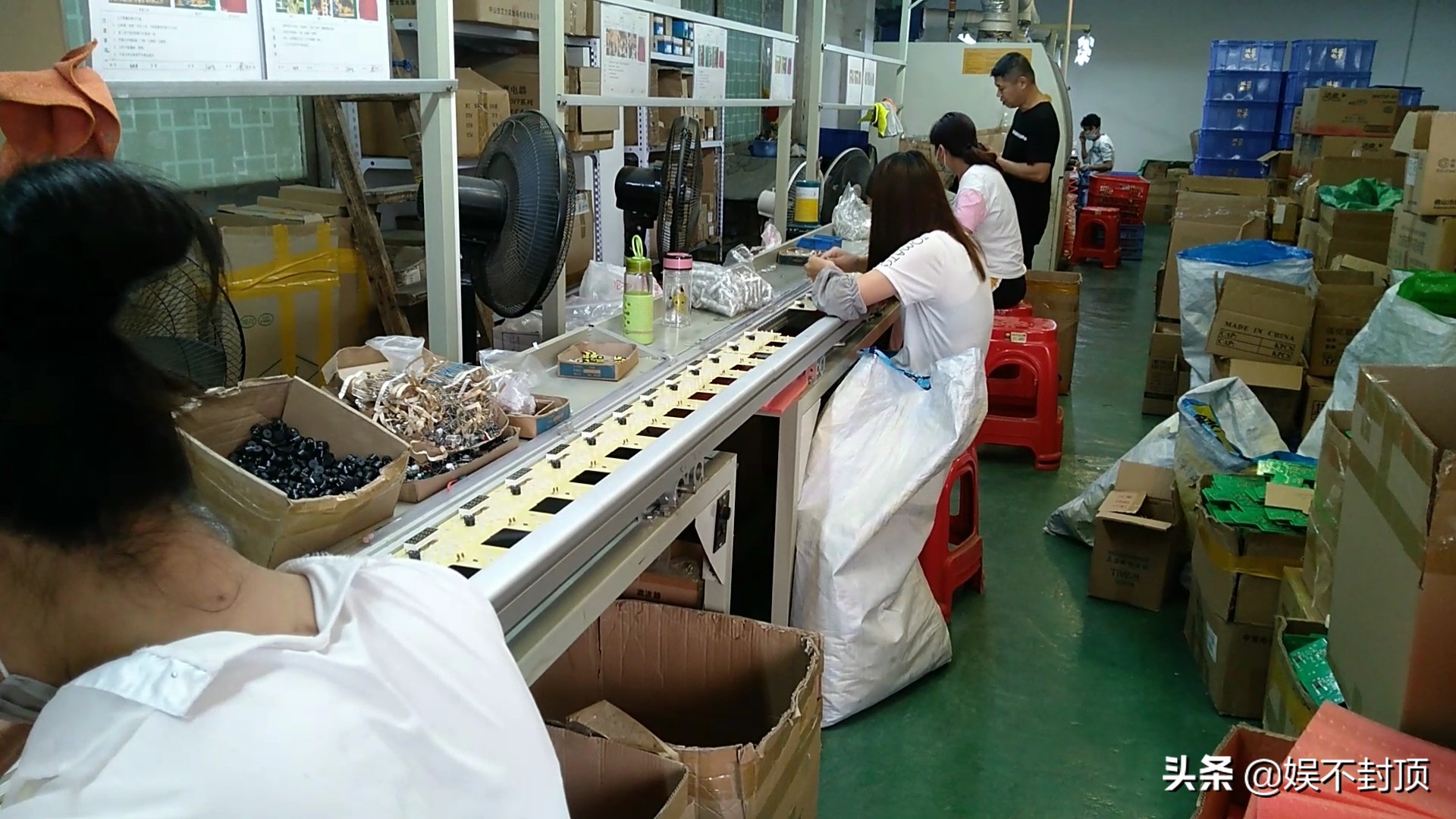 电子厂工资高福利好,但工厂的员工却只有这一点人,招工人很难吗