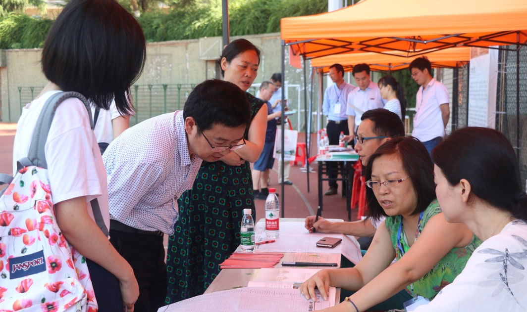 湖南娃想上985有多难？湖大、中南分高录取少，一点“后门”不开