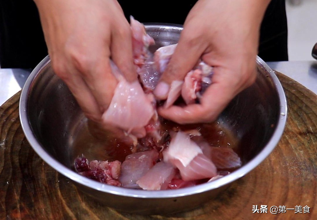 酸菜鱼怎么样做？酸菜鱼最简单好吃的做法-第5张图片