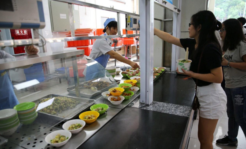 大学生活费1500够吗？真实生活水平是怎样，没有对比就没有伤害