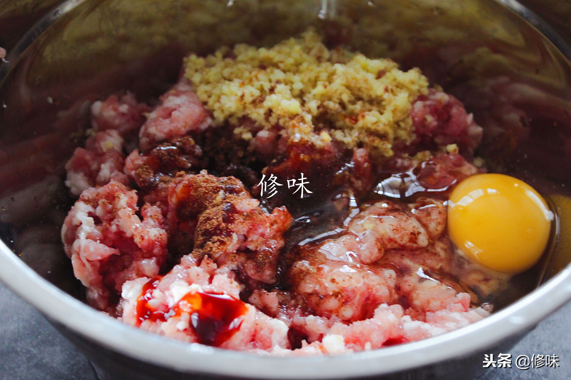 猪肉大葱饺子馅怎么调好吃（美味猪肉大葱饺子做法）