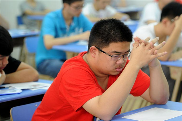 为何高考可以提前30分钟交卷？班主任道破玄机，学渣茅塞顿开