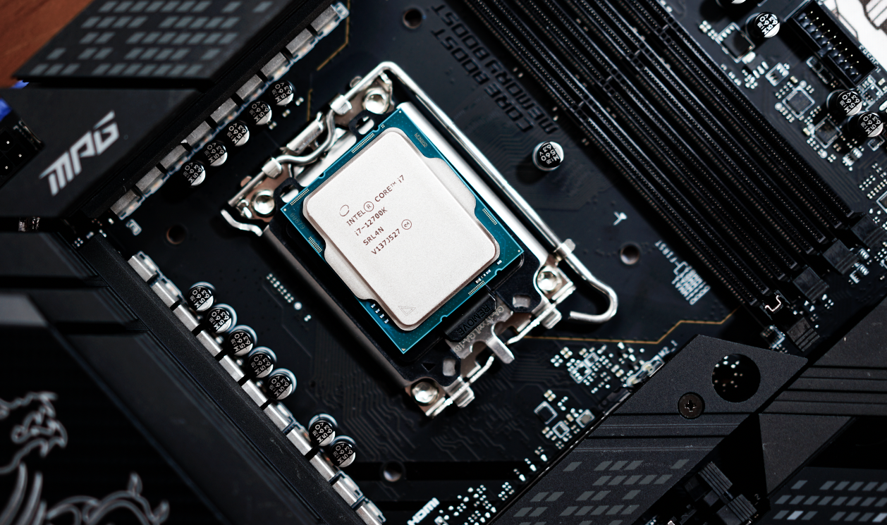 intel i7-12700K零售版首发体验：赶超AMD！12代能否一战封神？