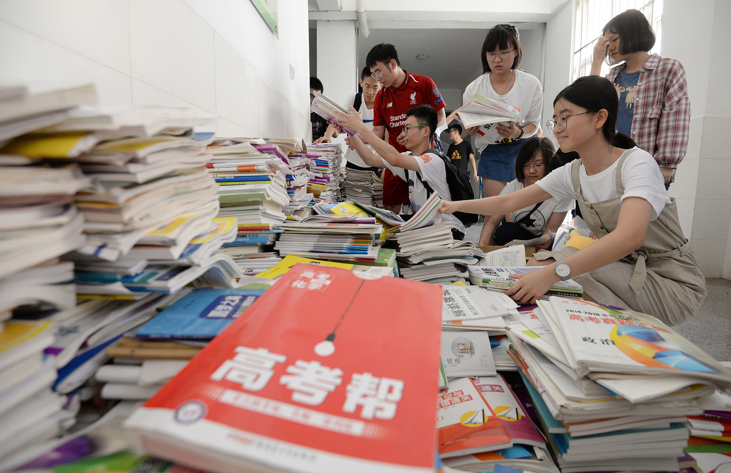 17所985、44所双一流罕见“断档”，高考逆袭的可能性，今年很大