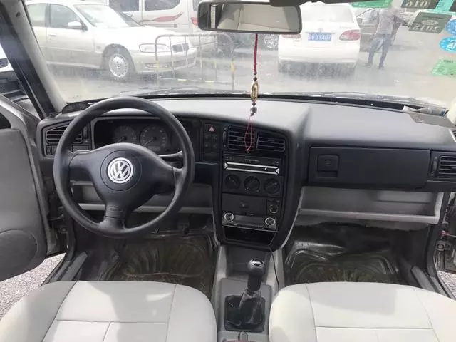 开不坏的二手捷达，价格只要几千块，还有那么多豪华配置