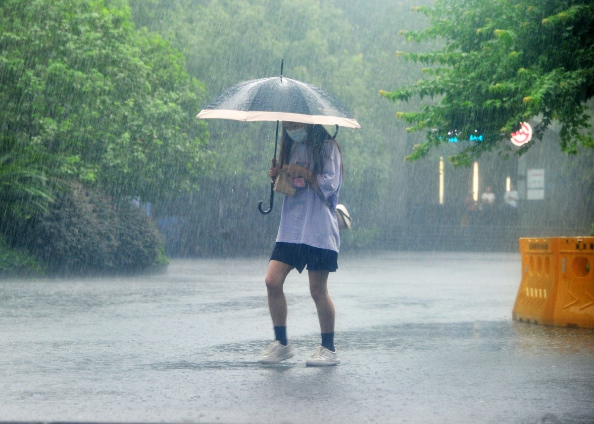 拉尼娜现象影响全球，国内“梅雨”卷土重来，这个秋冬还好过吗？