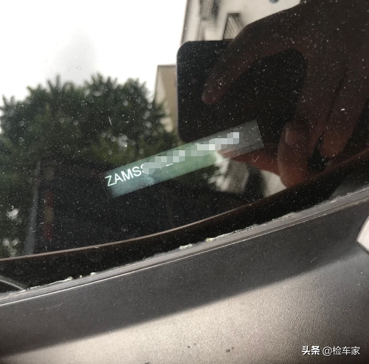 报价47万的玛莎拉蒂吉博力，外观炫酷却内藏大事故，买主怒砍8万
