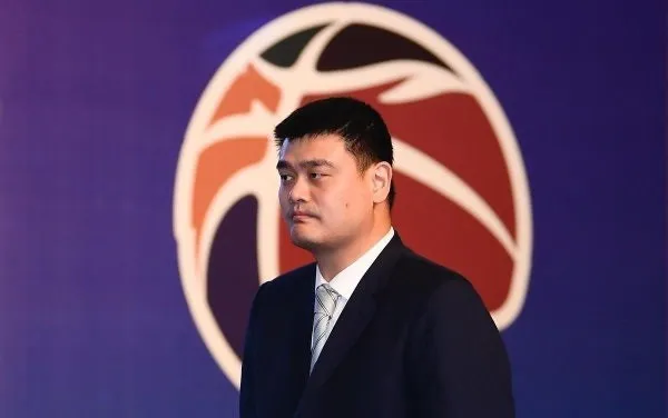 为什么cba开场不能击掌(受疫情影响：9名CBA外援离队，NBA官方禁止击掌)