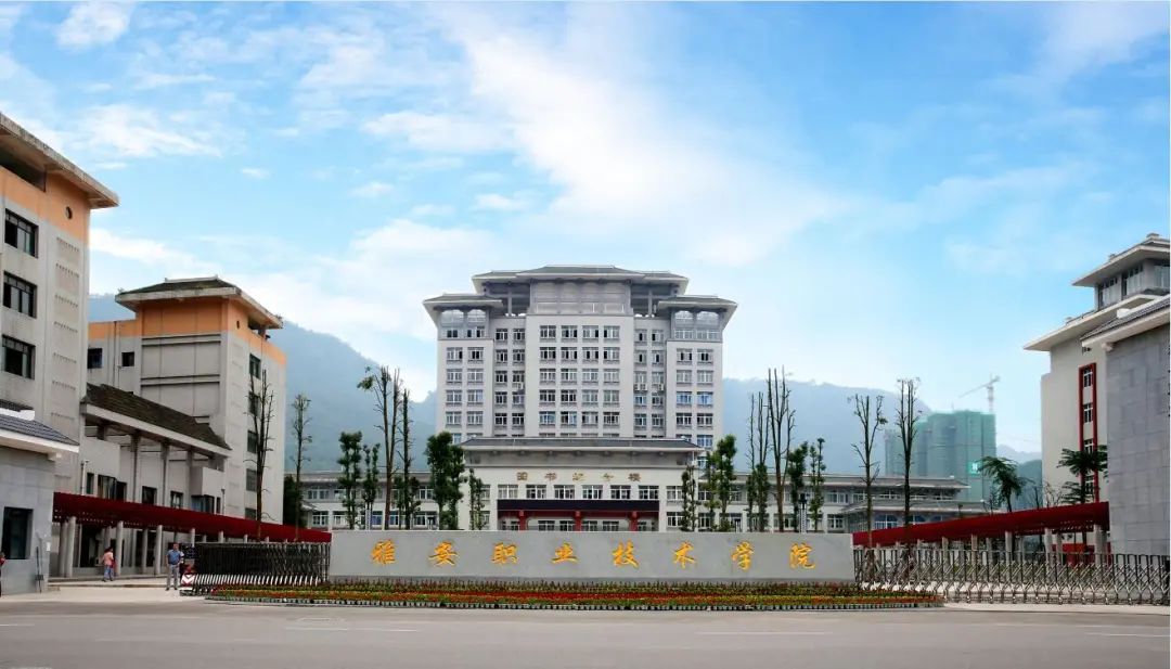 四川2021年单招医药卫生大类专业及开设院校重点推荐