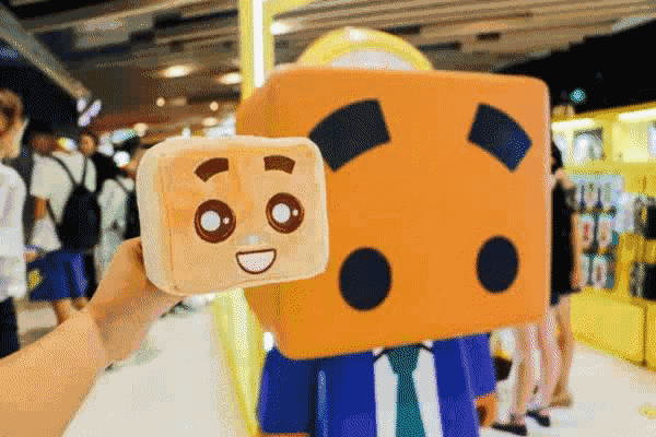 东方影都茂“光影市集”即将开业，自媒体探店先睹为快，福利等你拿