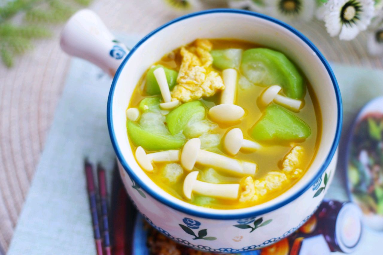 秋天适合喝这汤，6块钱煮一锅，营养好吸收，低脂低卡，别错过了