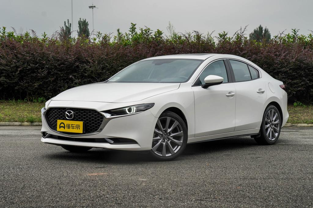 马的价格全新马自达3