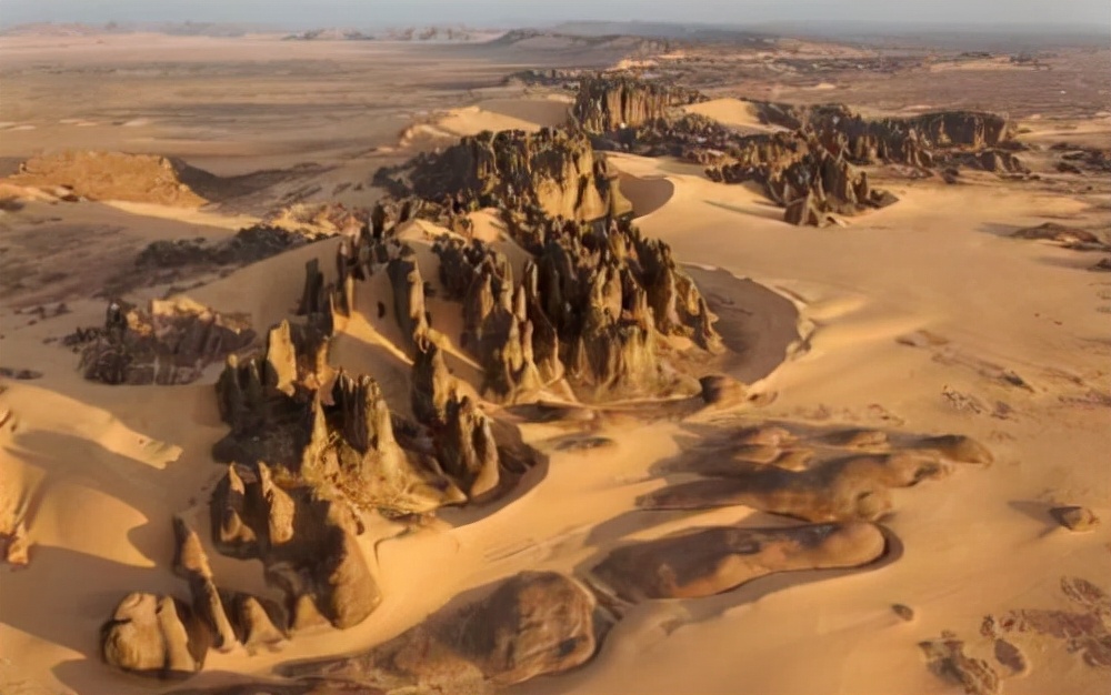 地球上最冷与最热的10个地方，你知道在哪吗？零下70度如何生存？