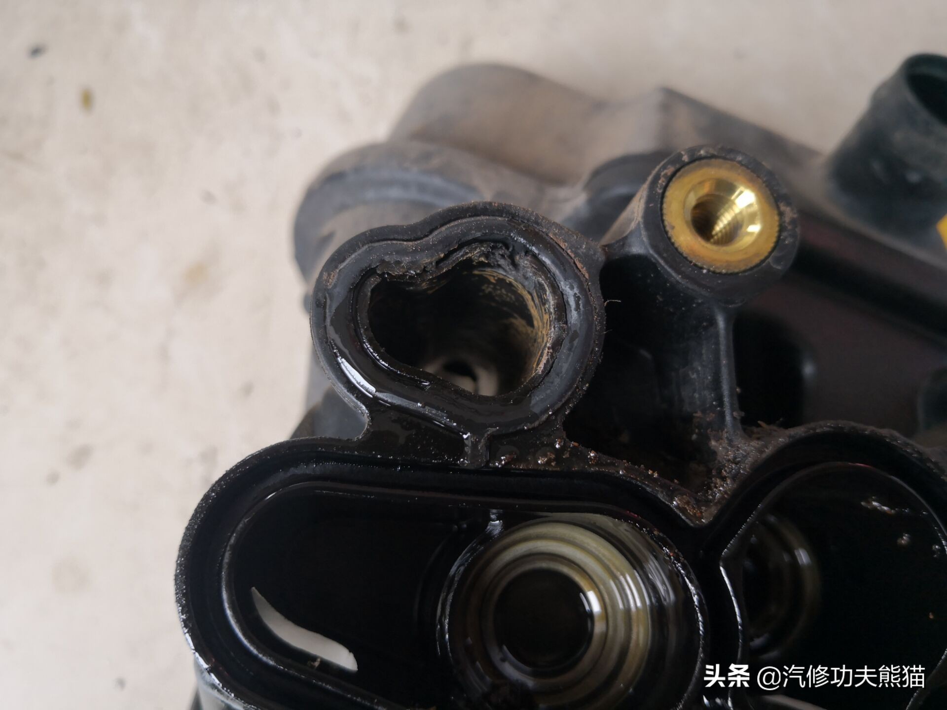 十年奥迪老A6L2.0严重烧机油彻底修复，老骥伏枥志在千里