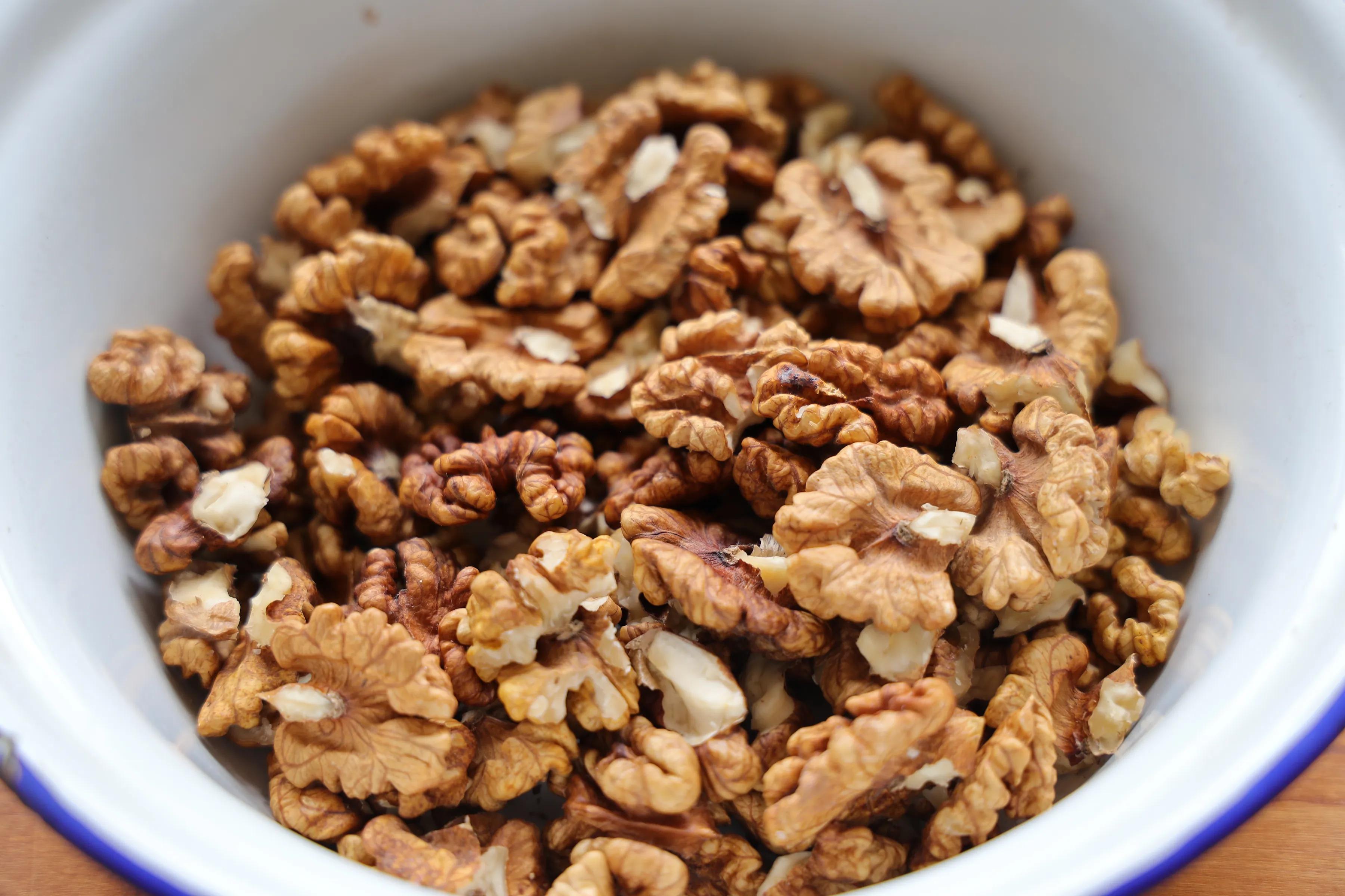 吃不完的核桃做成核桃酱，早餐抹馒头抹面包，超好的优质脂肪