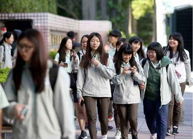 国内大学文科实力排名出炉，北师大反超复旦，清华位列第5