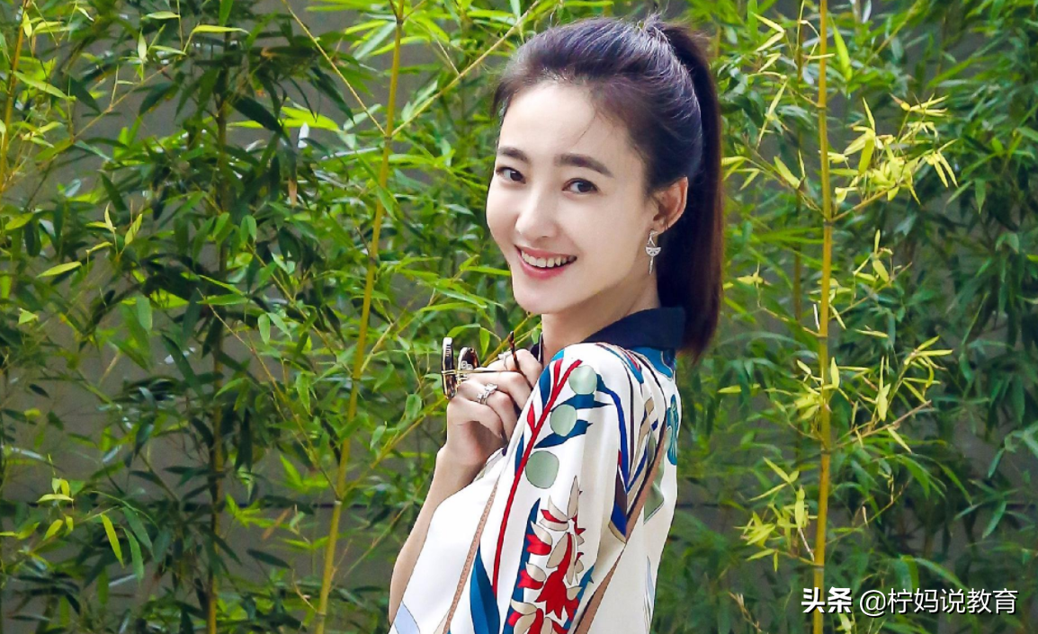 杨幂583分，关晓彤552分，还有人681分，明星高考成绩你知道多少