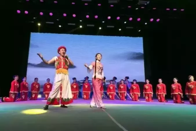 陕南居然有一个"小香港"，长得像重庆，却还说着四川话