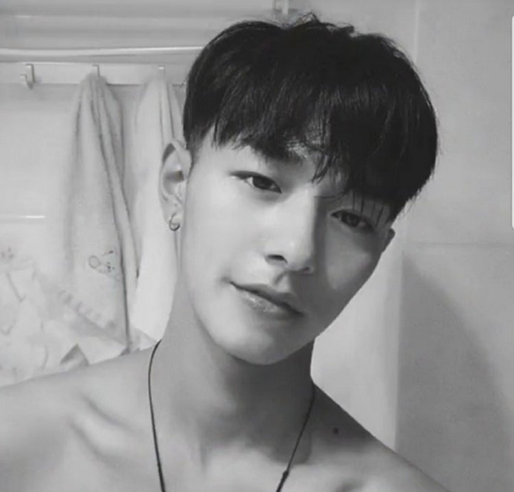 听说丑的男生找个女朋友就会变帅，你不信？来看看这几个小哥哥