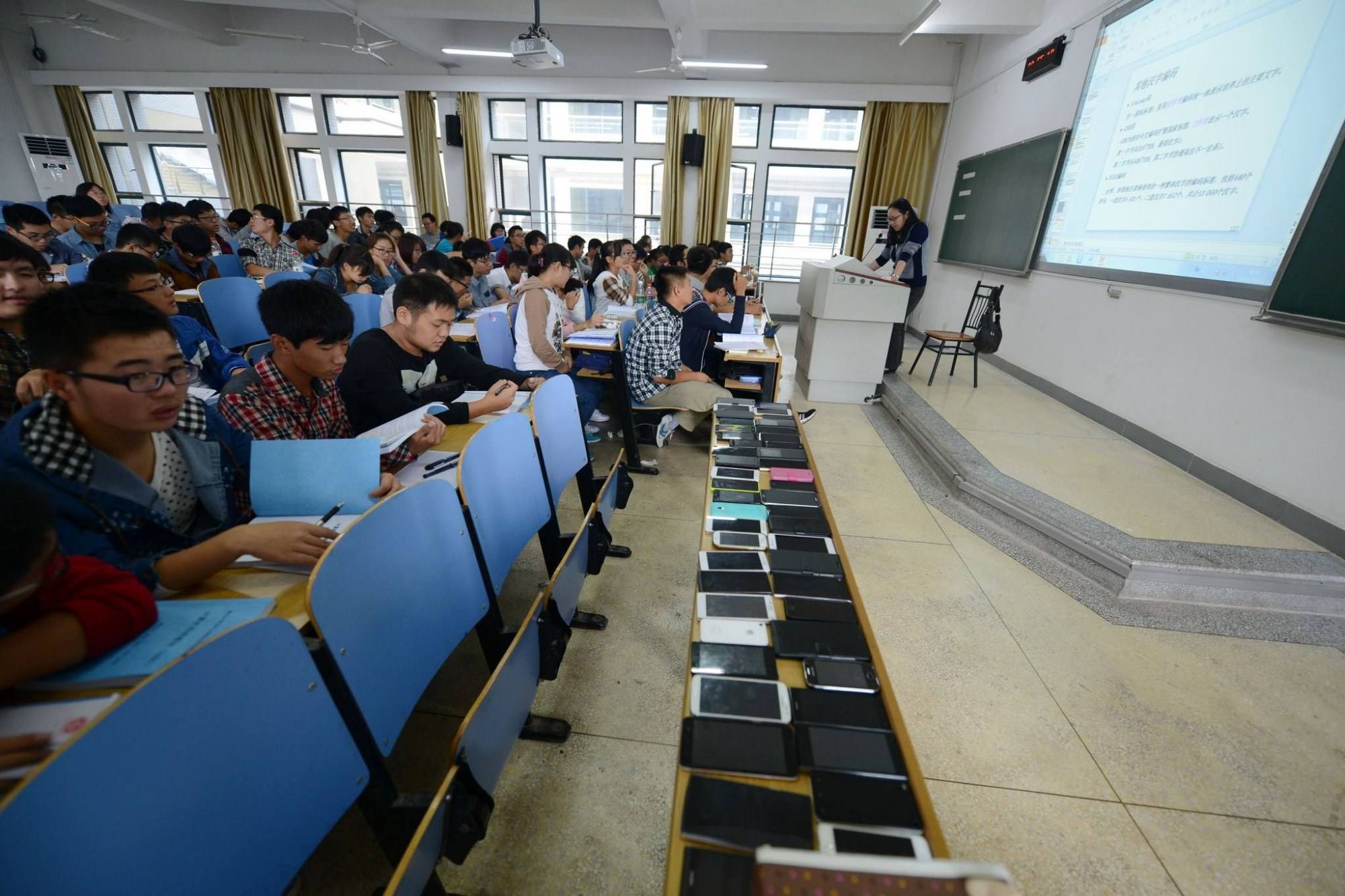 大学考试周，为什么考前突击就可以不挂科？算一算就知道了