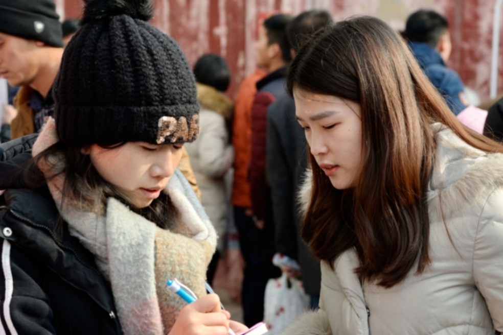 东南大学硕士生，毕业月薪4000吐槽研究生白读了，学校无辜躺枪