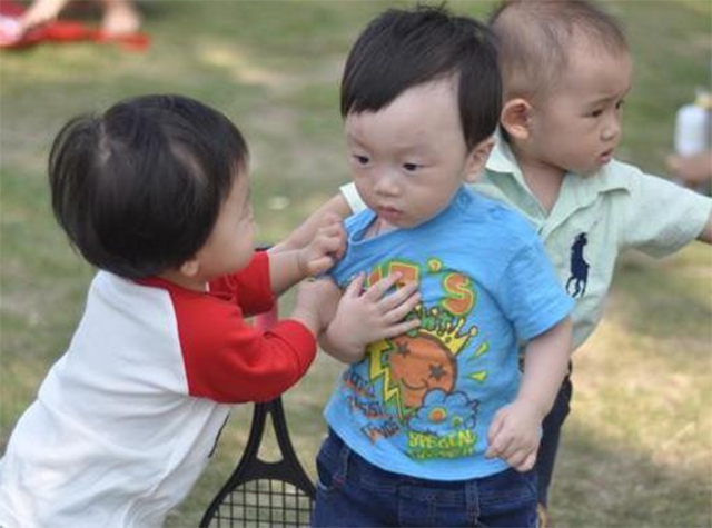 与其对孩子抱有高期待，不如鼓励孩子，十句鼓励用语快说给孩子听